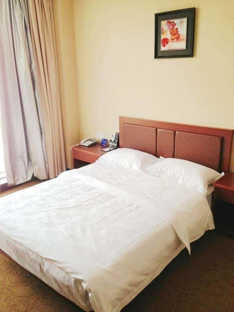 Mo'Er Holiday Hotel Наньтун Екстер'єр фото