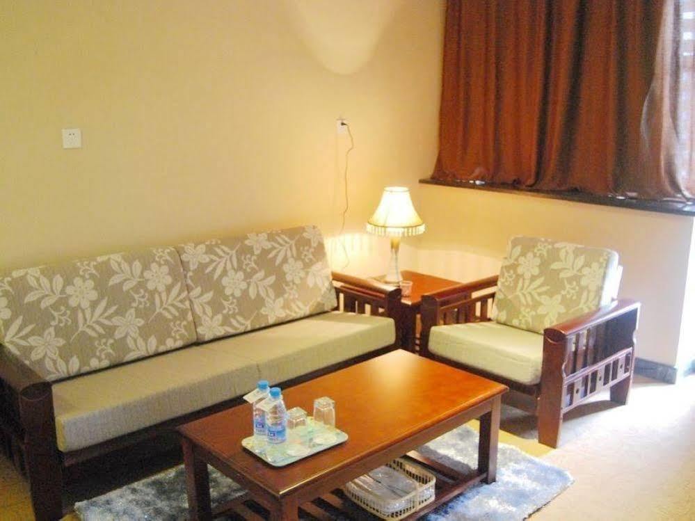 Mo'Er Holiday Hotel Наньтун Екстер'єр фото
